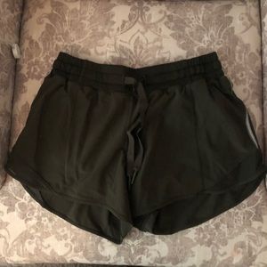 Size 6 Tall Lululemon Army Green shorts